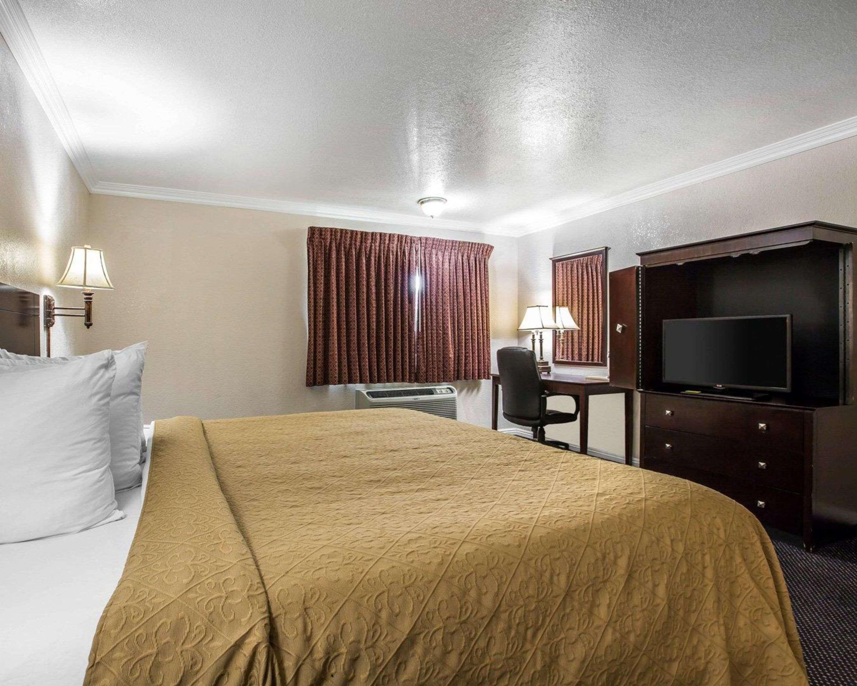 Quality Inn & Suites Thousand Oaks - Us101 Exterior photo