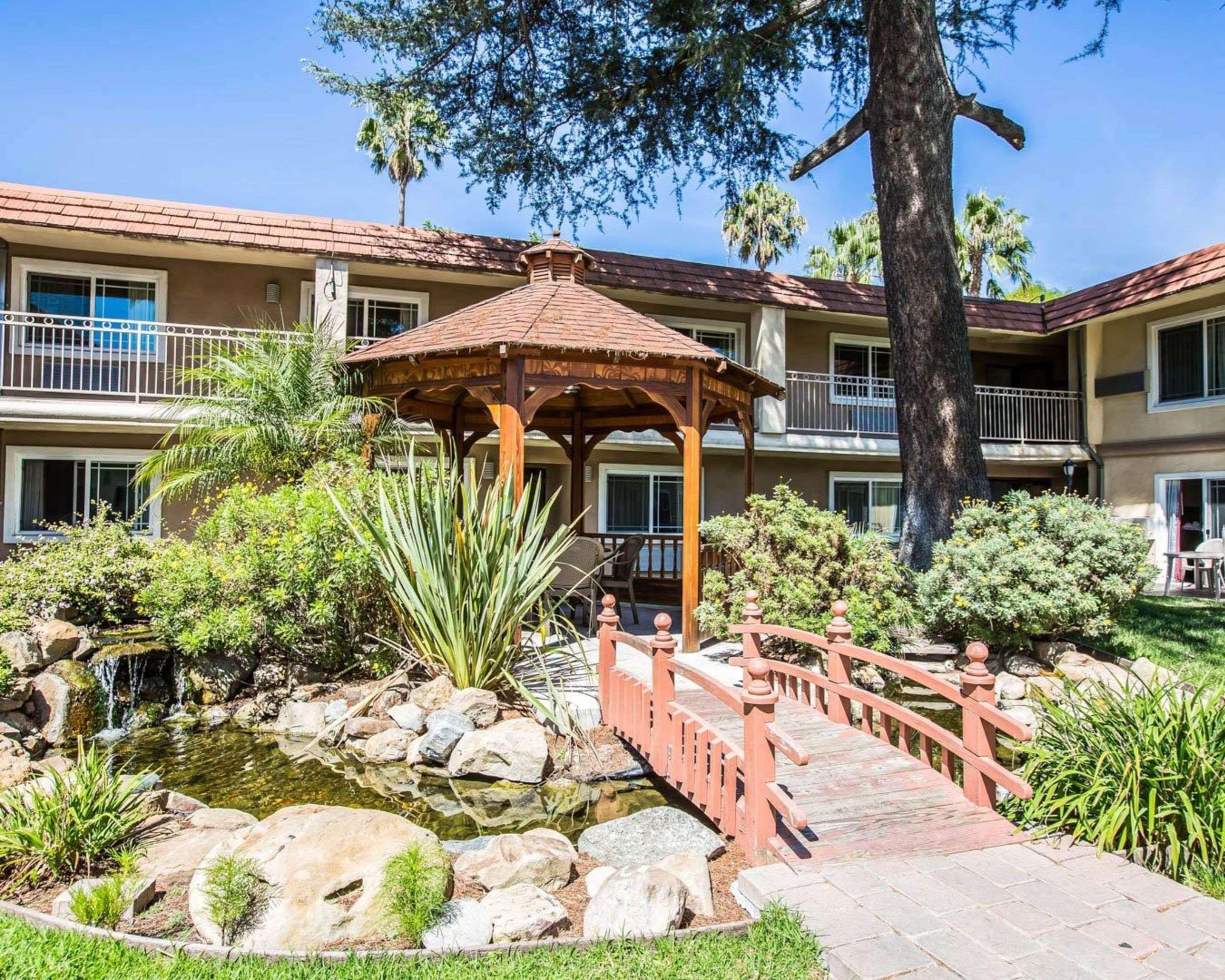 Quality Inn & Suites Thousand Oaks - Us101 Exterior photo